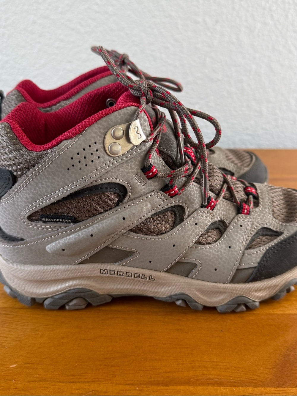 Merrell Moab 3 Mid MK265701 Hiking Boot Kids Size 6M Boulder Grey/Red Waterproof